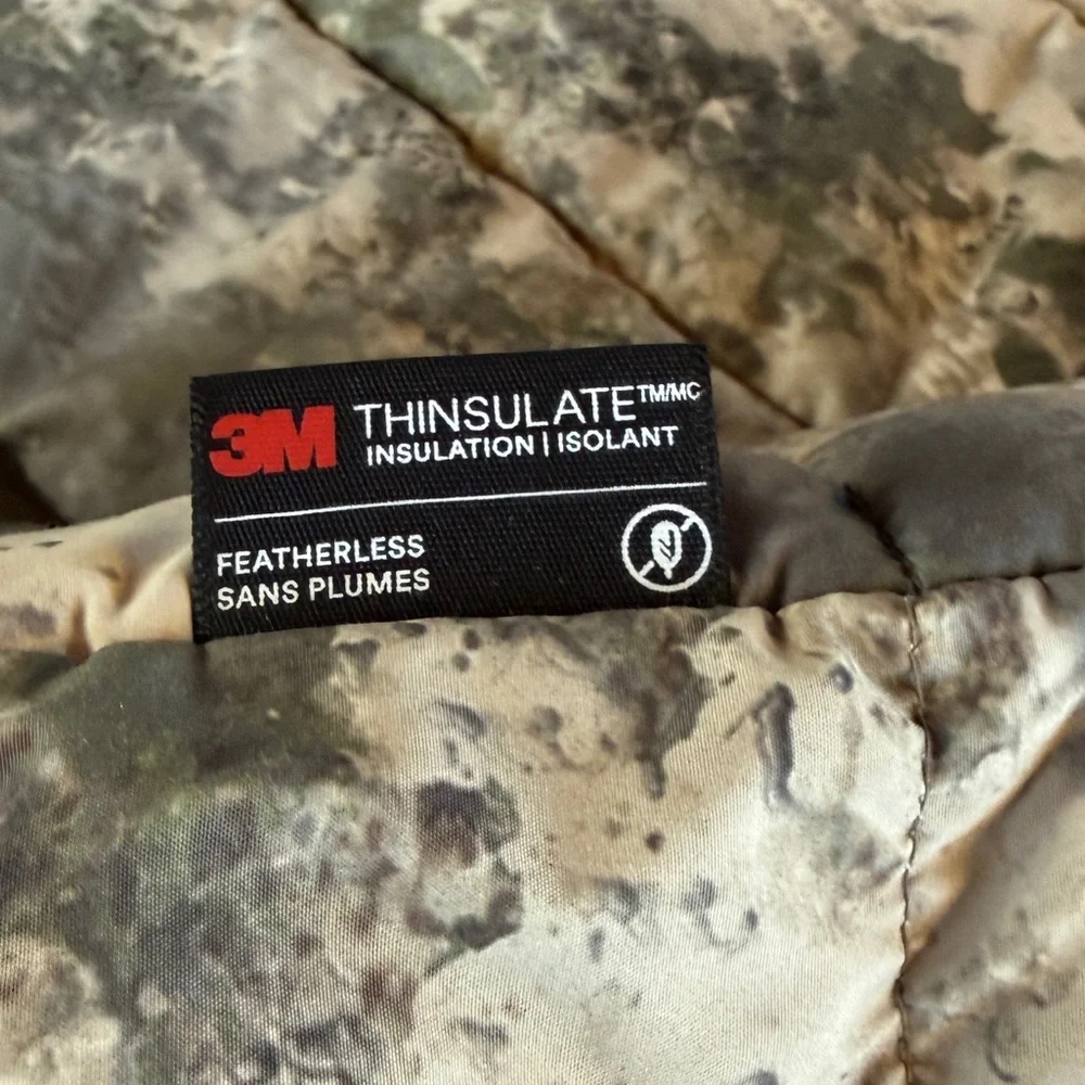 Cabela’s 3M Thinsulate Featherless Camo Vest Size Large